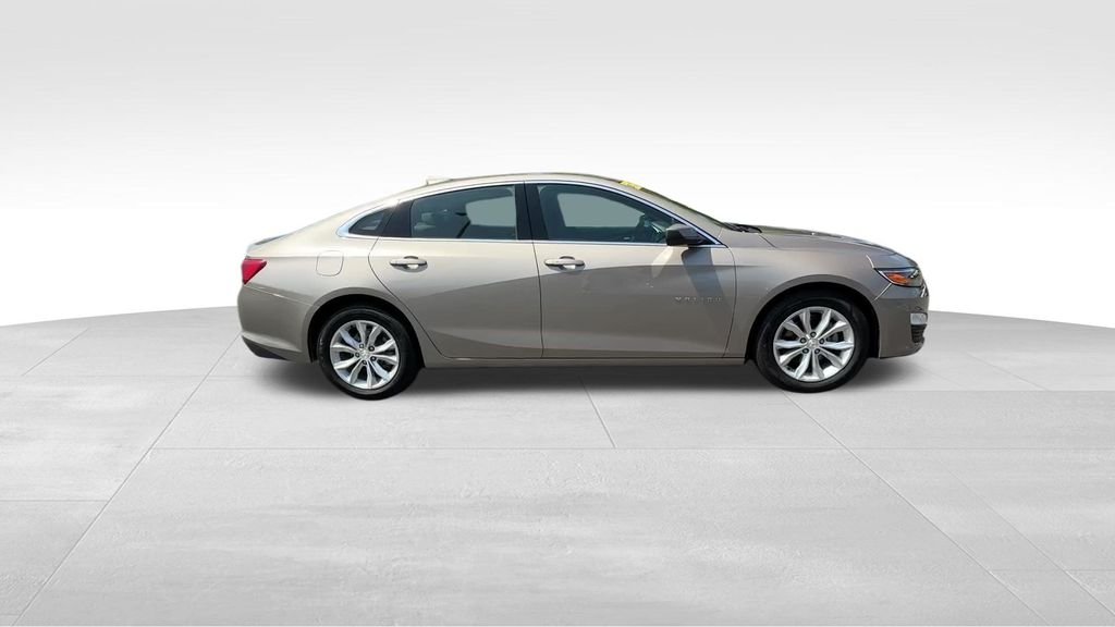 Used 2024 Gray Chevrolet LT image 9