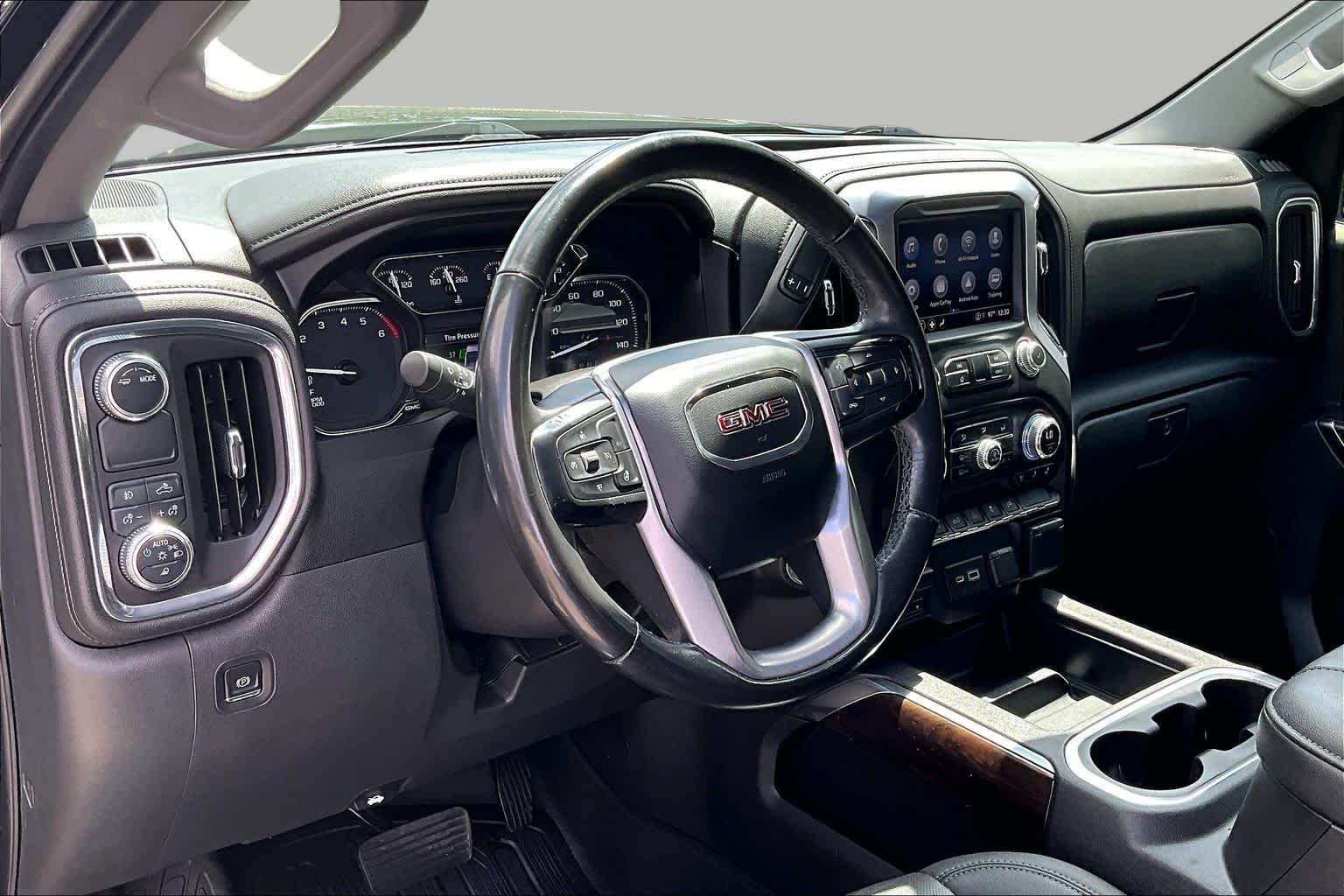Used 2021 Onyx Black GMC SLT image 16