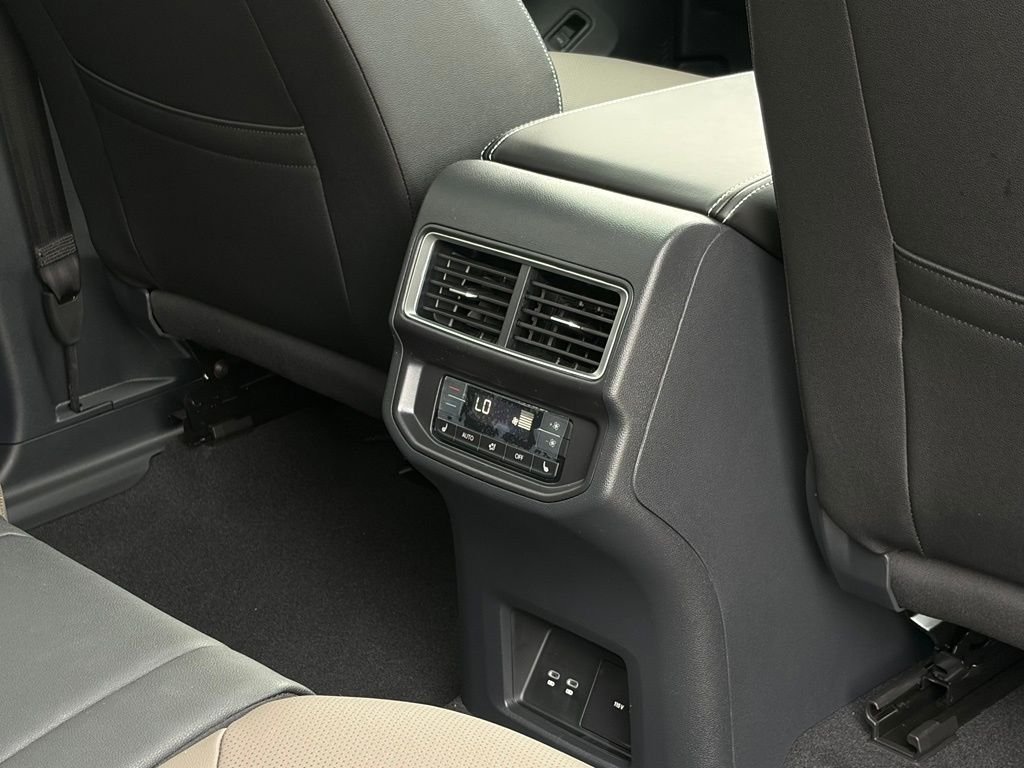 New 2026 Pure Gray Volkswagen 2.0T SEL image 19