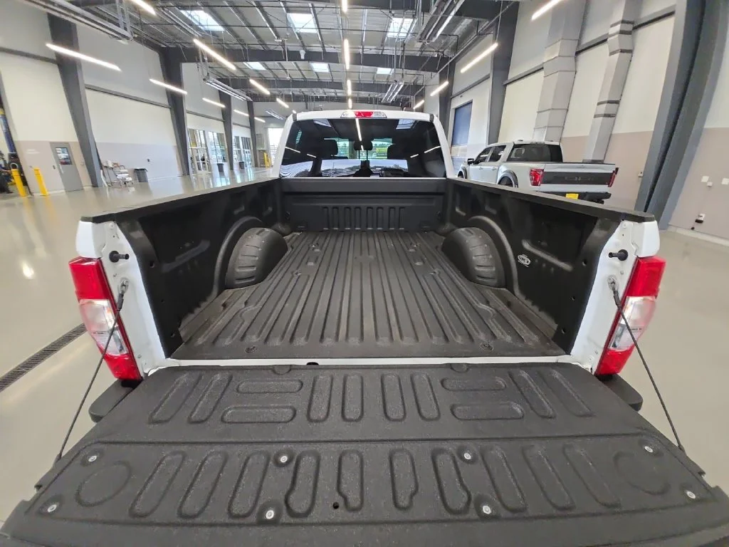 Used 2022 White Ford XL image 29