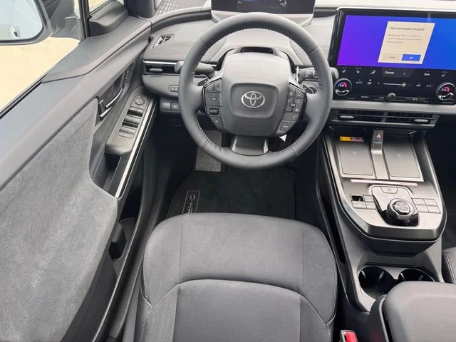 New 2026 Wind Chill Pearl <sup>1</sup> Toyota  XSE image 19