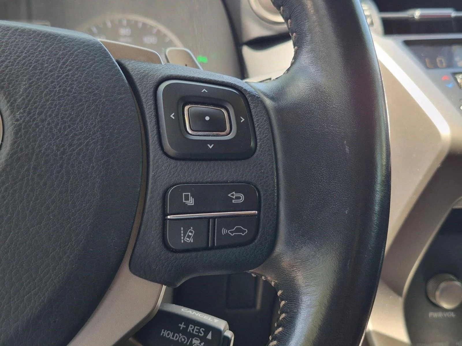 Certified Used 2020 Nebula Gray Pearl Lexus  image 12