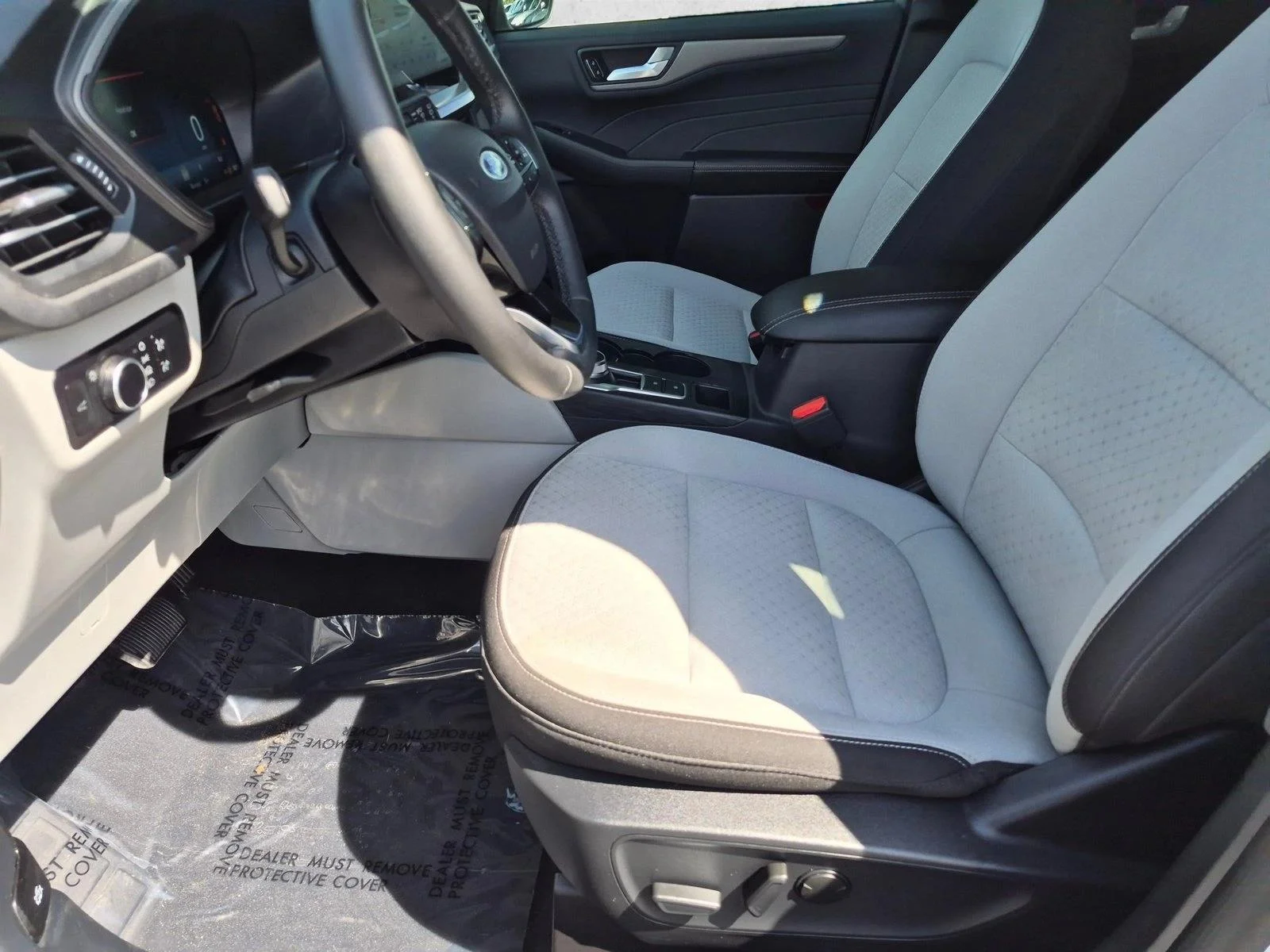 Used 2024 Oxford White Ford Active image 16