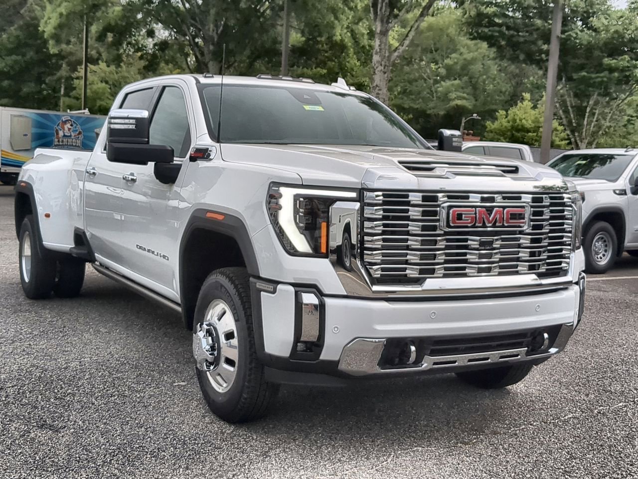 2026 GMC Sierra 3500HD Denali - Photo 2