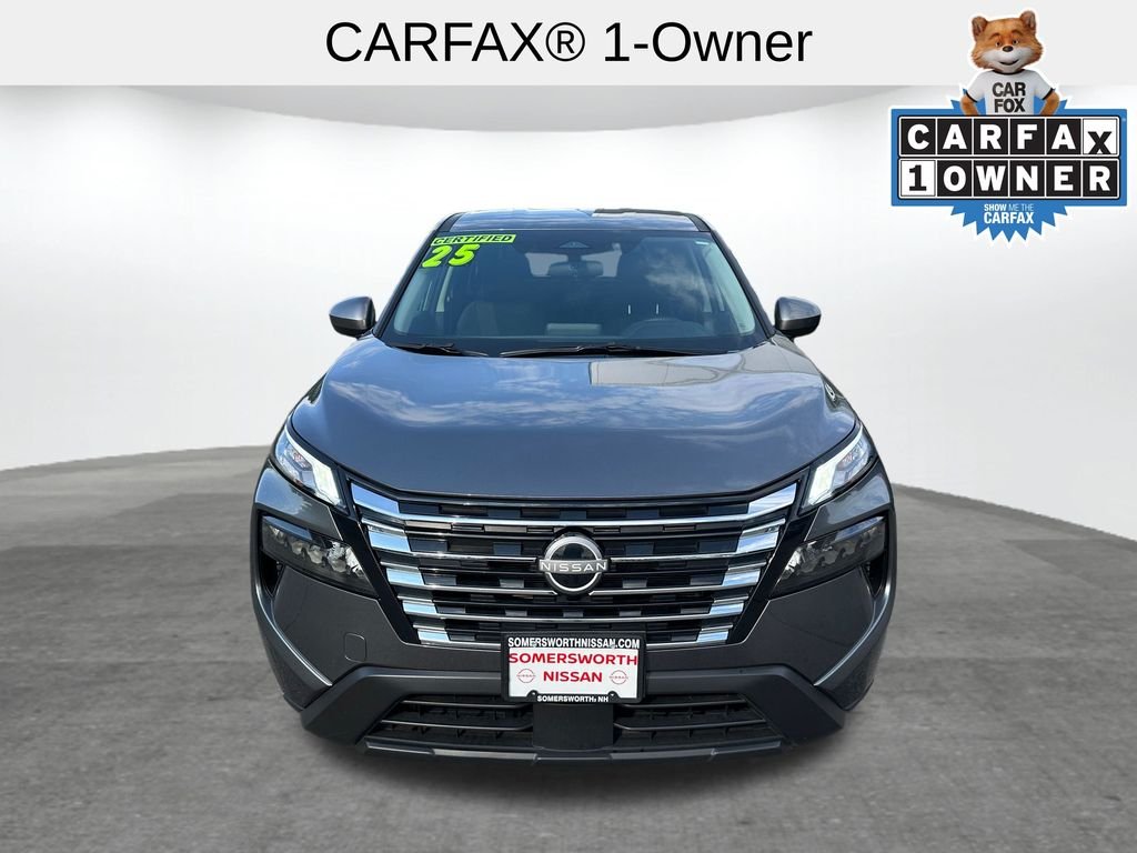 Used 2025 Gray Nissan SV image 4