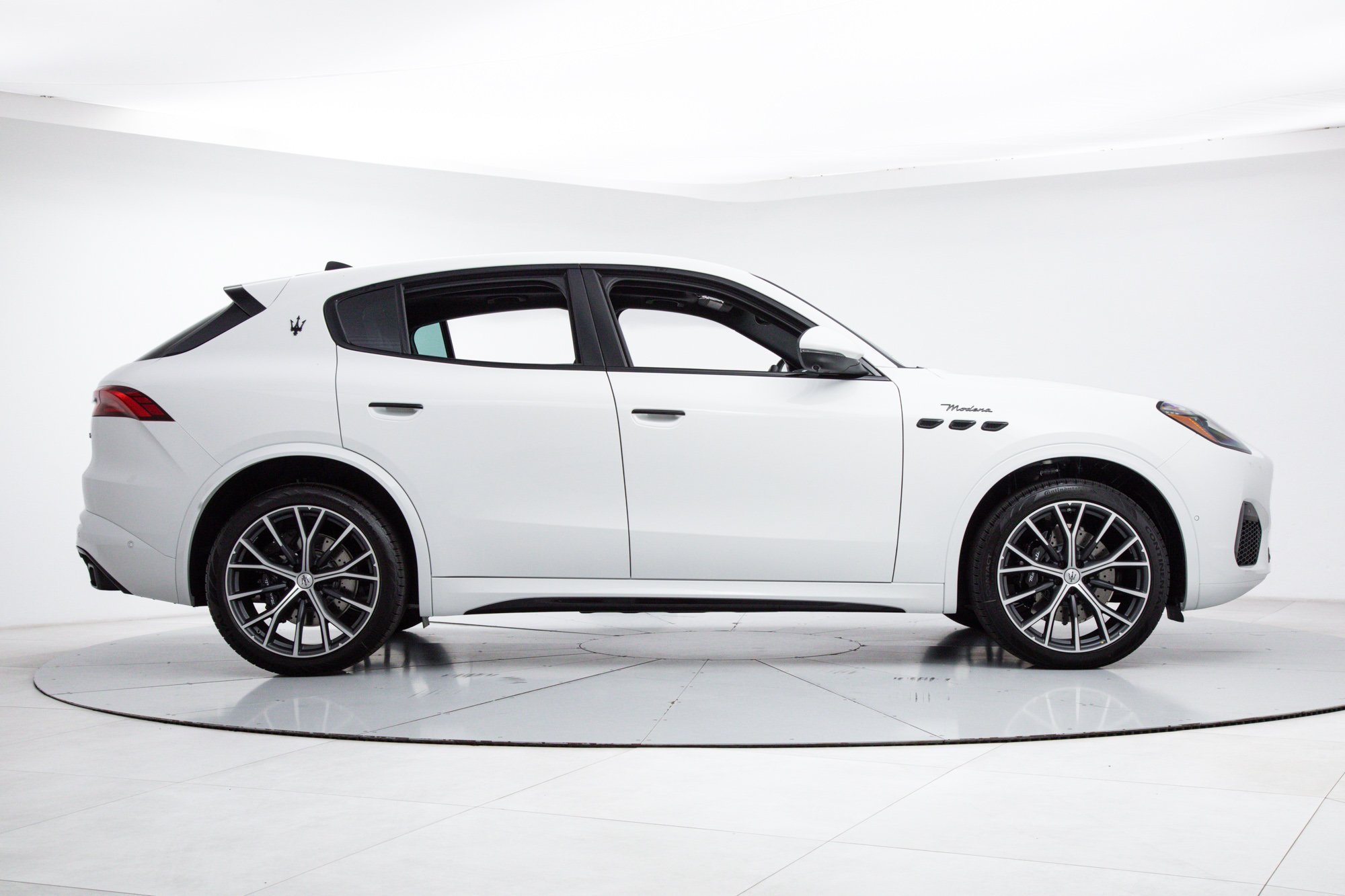 New 2026 White Maserati Modena image 6