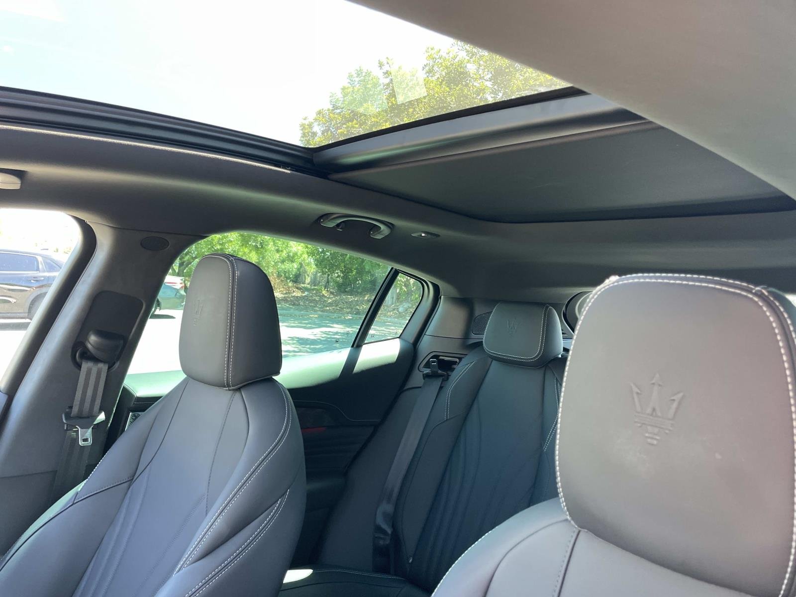 Used 2025 Bianco Maserati Modena image 23