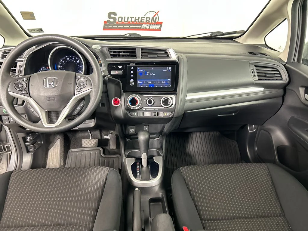 Used 2020 Silver Honda EX image 17