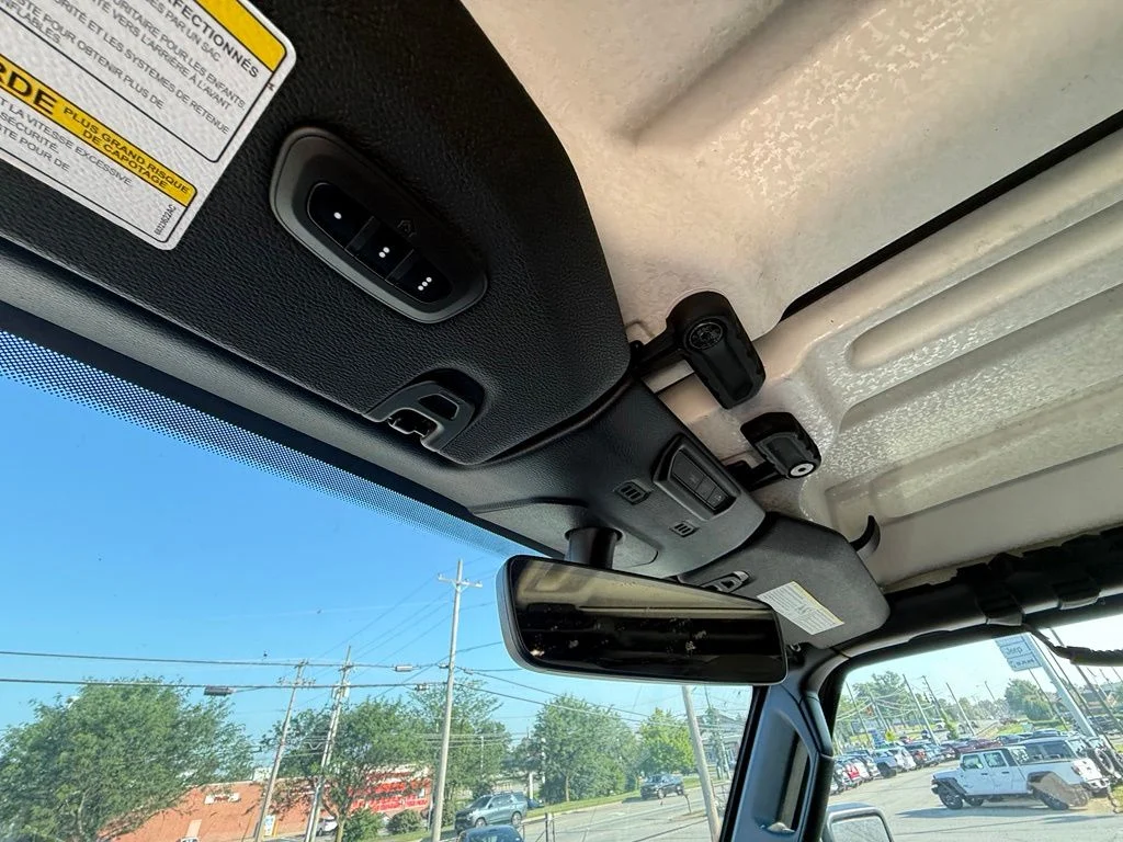 Used 2019 Gray Jeep Unlimited Sahara image 22