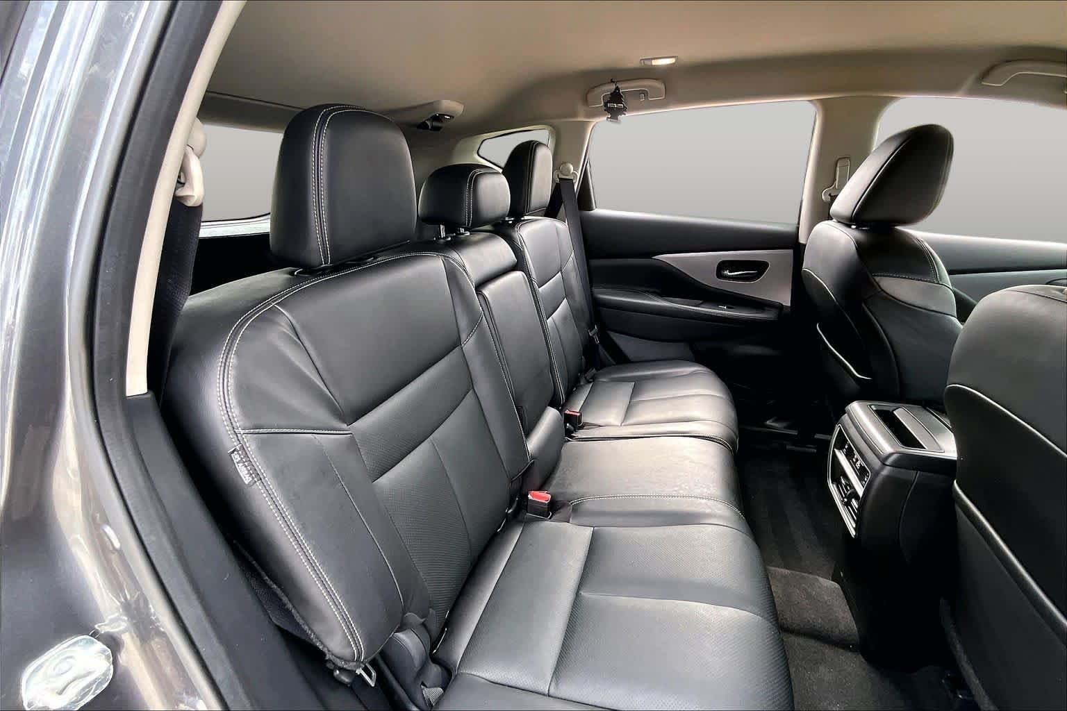 Used 2020 Gun Metallic Nissan SL image 21