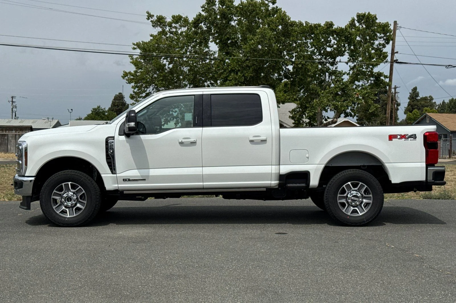 New 2026 Star White Metallic Tri-Coat Ford F-250® Lariat® image 8