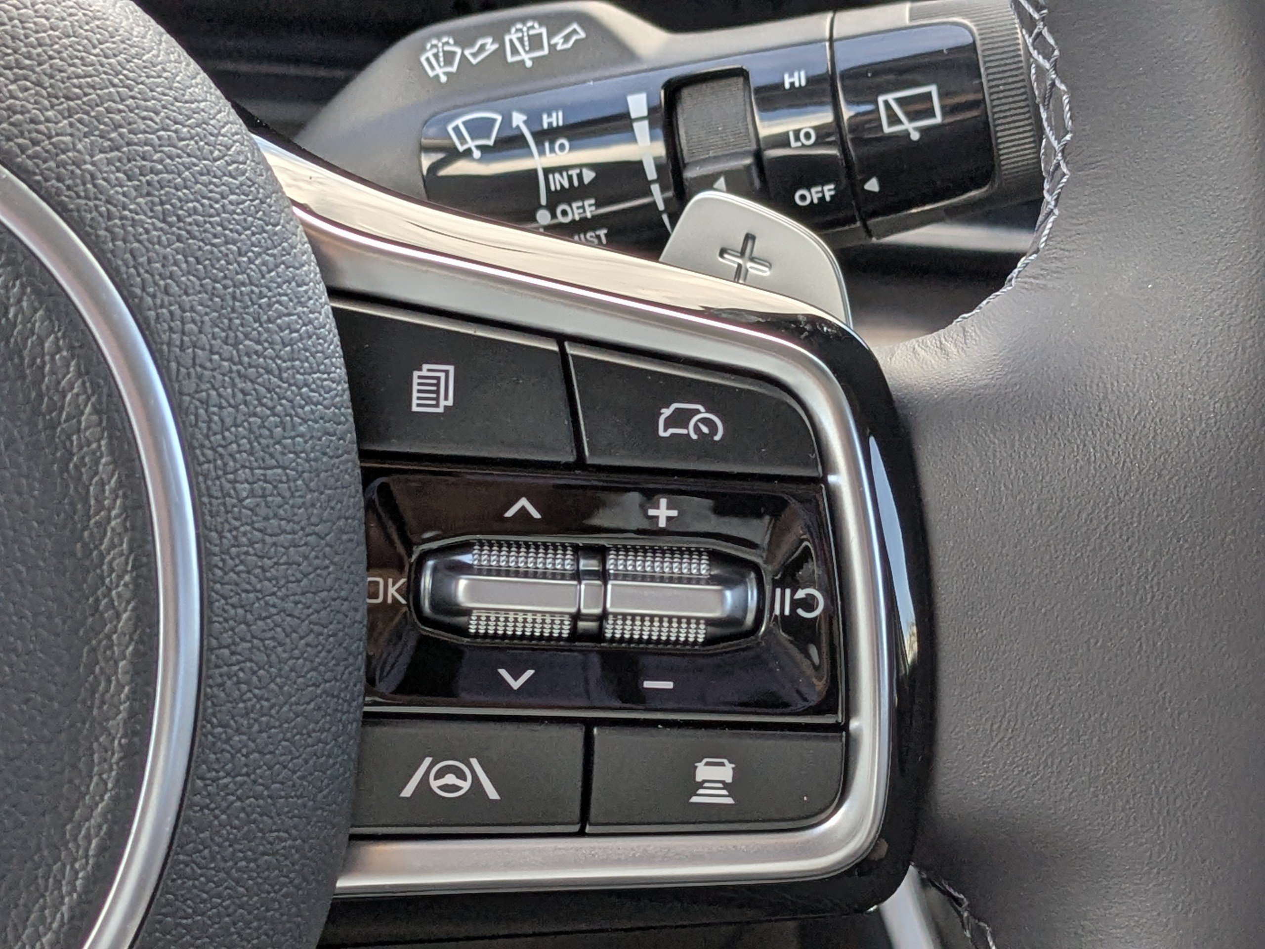 New 2026 Snow White Pearl Kia EX image 34