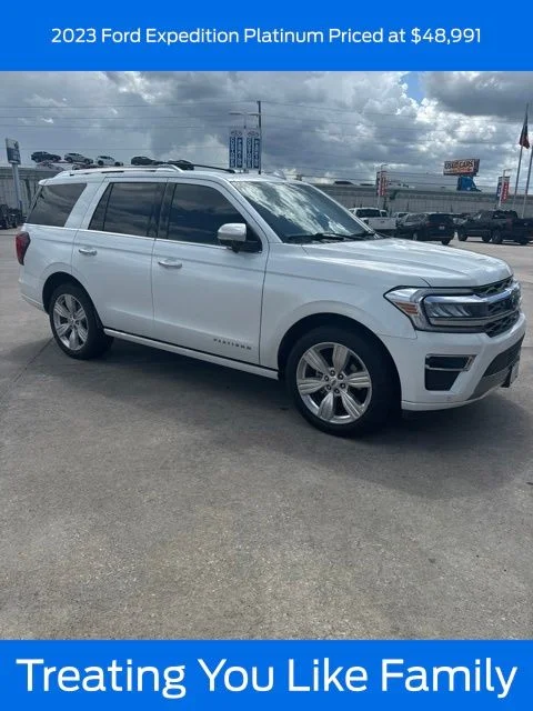 Used 2023 Star White Metallic Tri-Coat Ford Platinum image 1