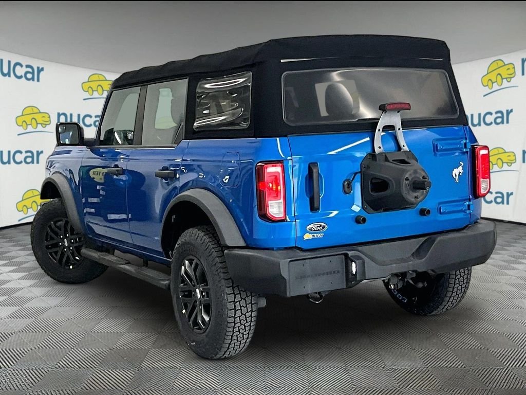 Used 2021 Blue Metallic Ford Base image 4