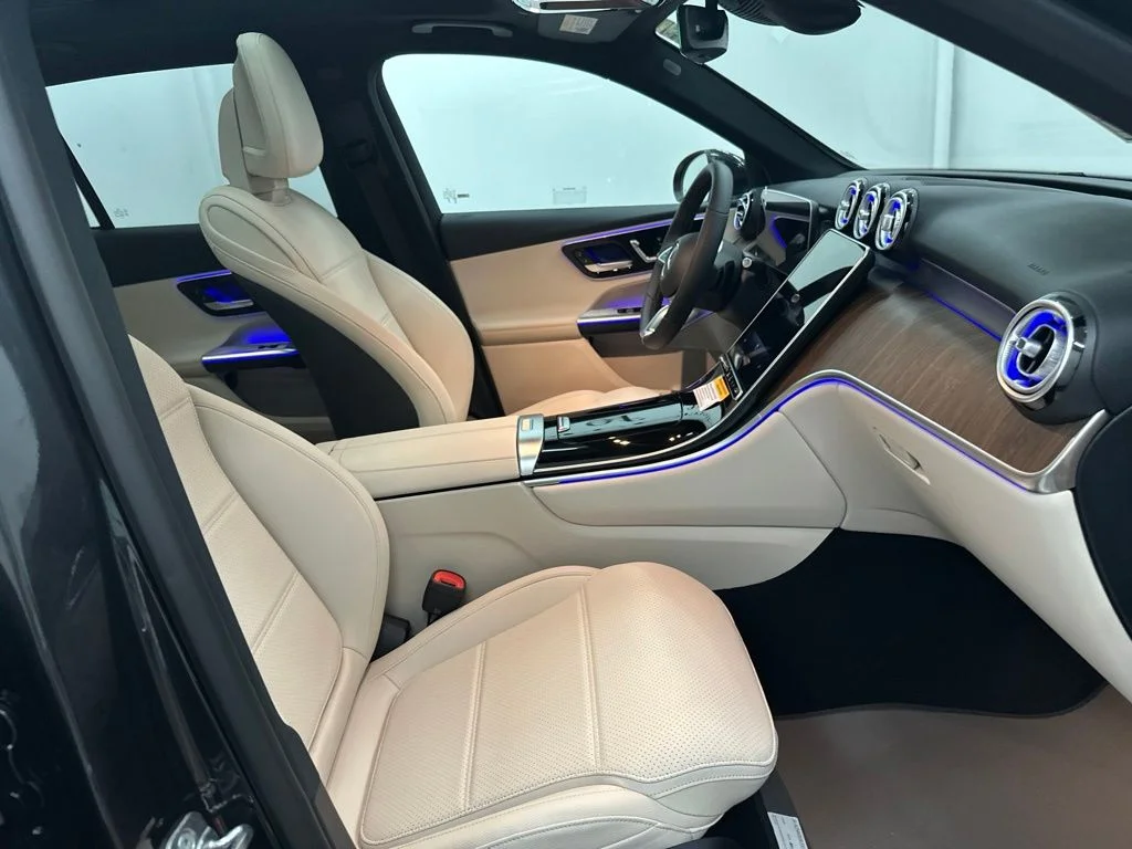 New 2027 Gray Mercedes-Benz GLC 300 image 26