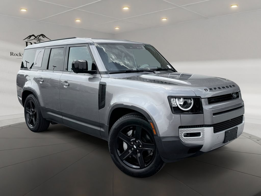 Used 2023 Gray Land Rover S image 1