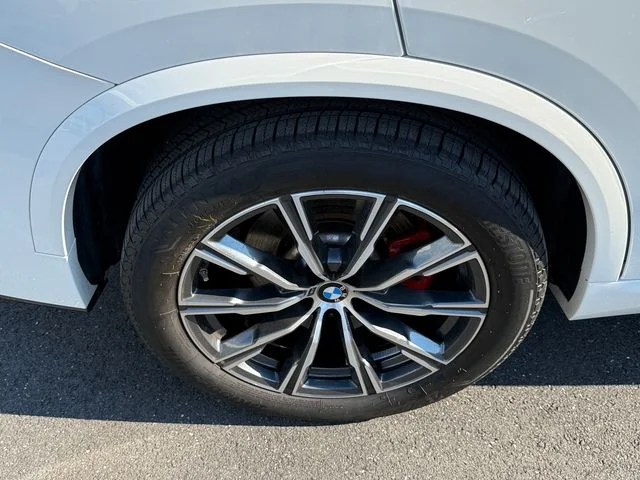 Certified Used 2024 Alpine White BMW xDrive40i image 12