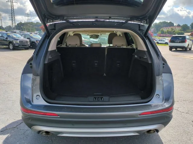 Used 2023 Gray Lincoln Standard image 30