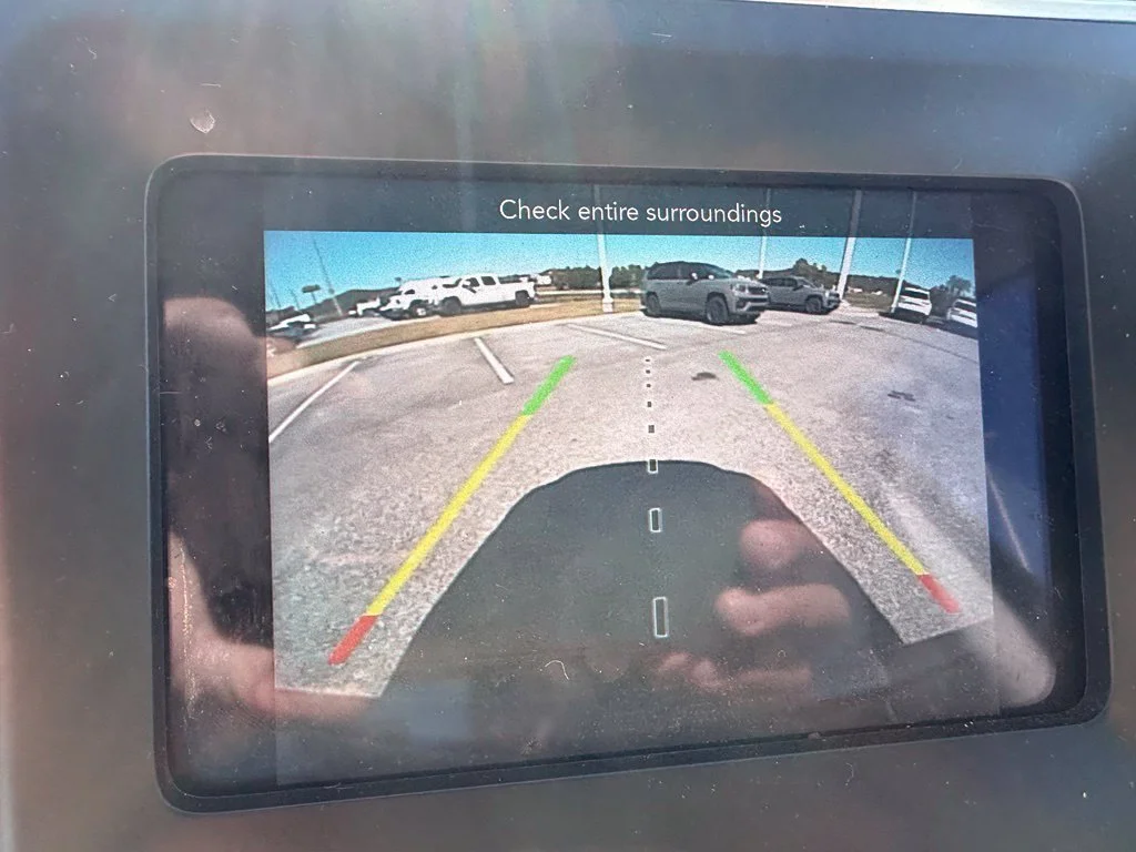 Used 2021 Red Jeep Latitude Plus image 14