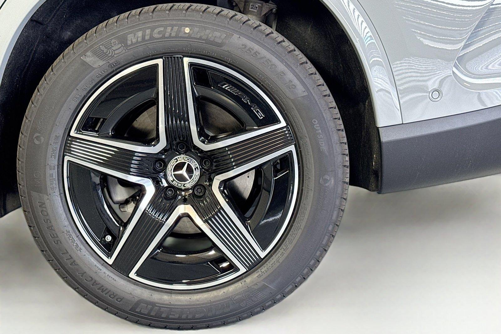 New 2026 Manufaktur Alpine Grey Mercedes-Benz GLC 300 image 29