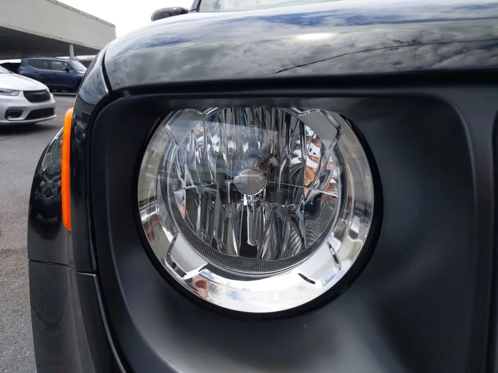 Used 2023 Black Jeep Trailhawk image 12