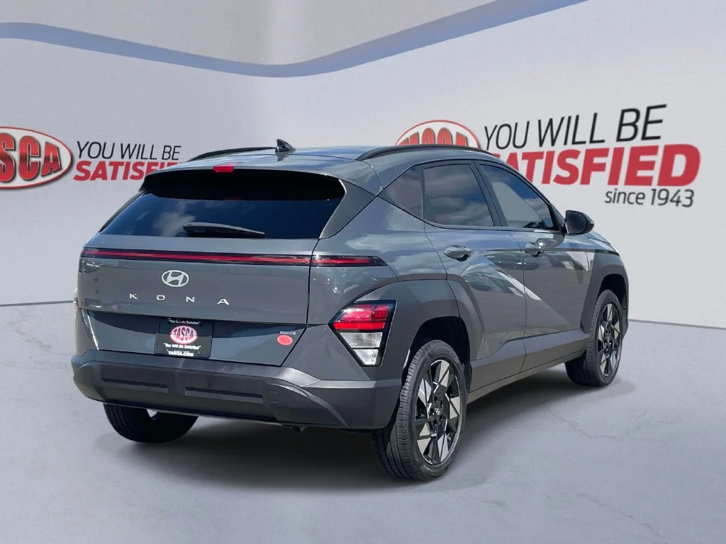 Certified Used 2025 Gray Hyundai SEL image 6
