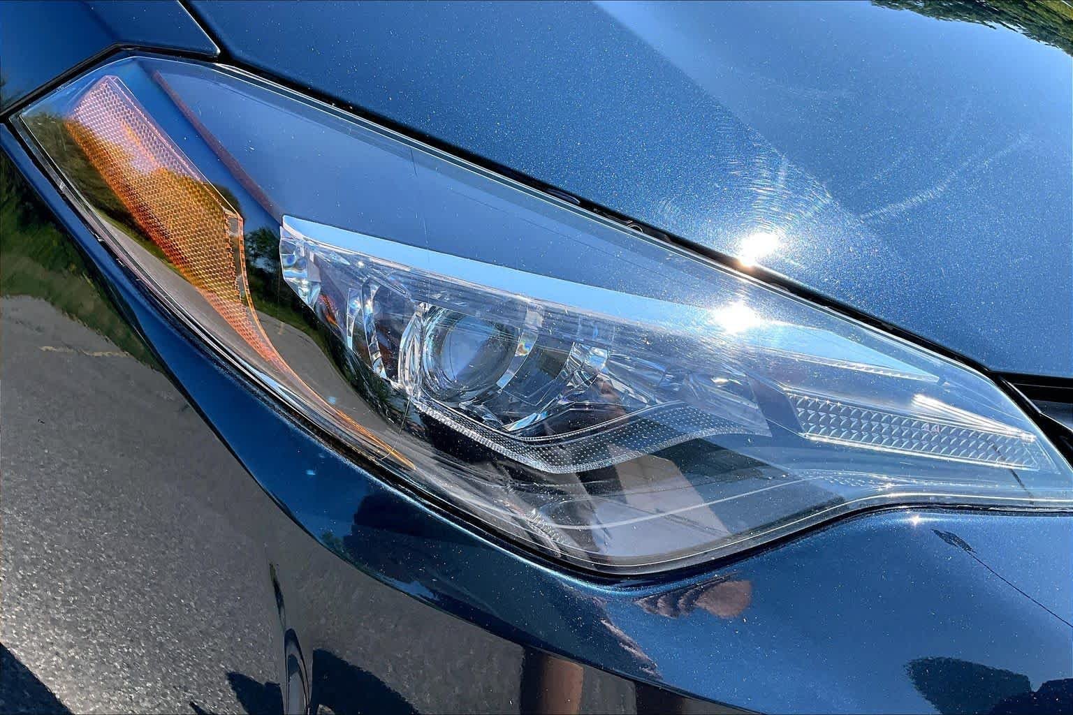 Used 2019 Galactic Aqua Mica Toyota LE image 26