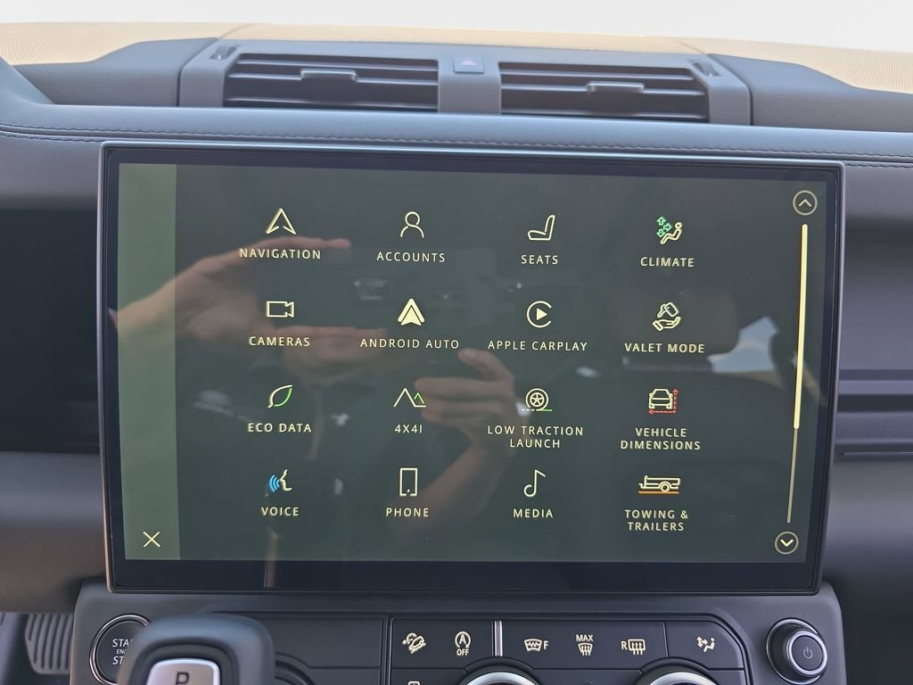 2026 Land Rover Defender X-Dynamic SE - Photo 21