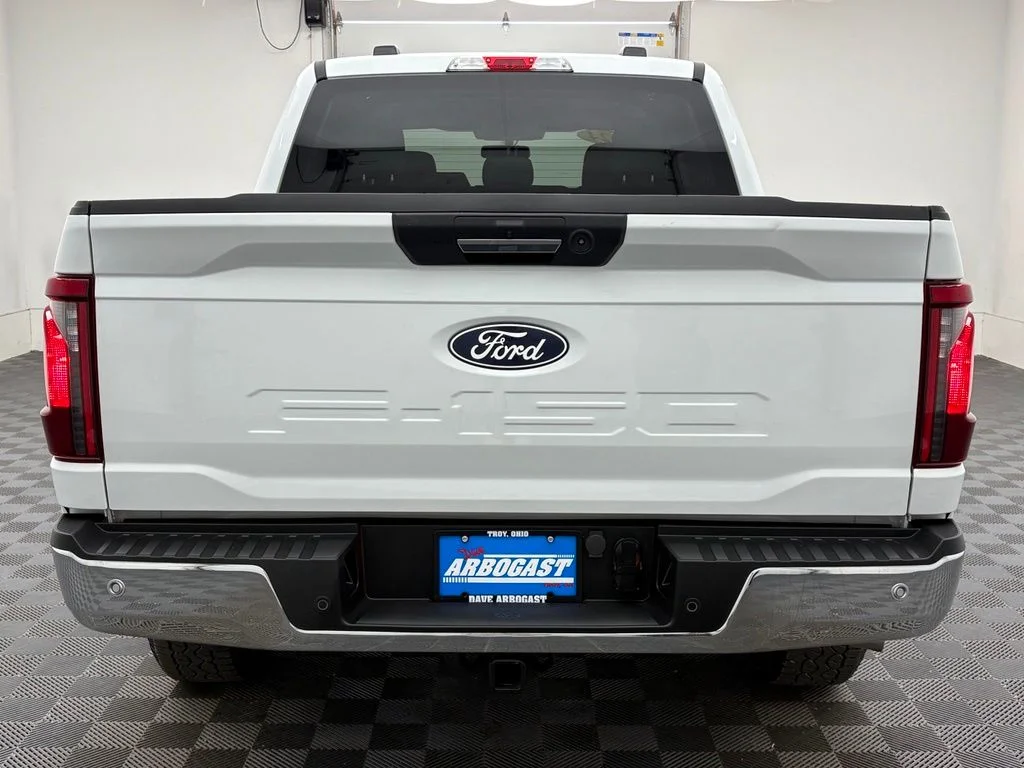 Used 2024 Oxford White Ford XLT image 7