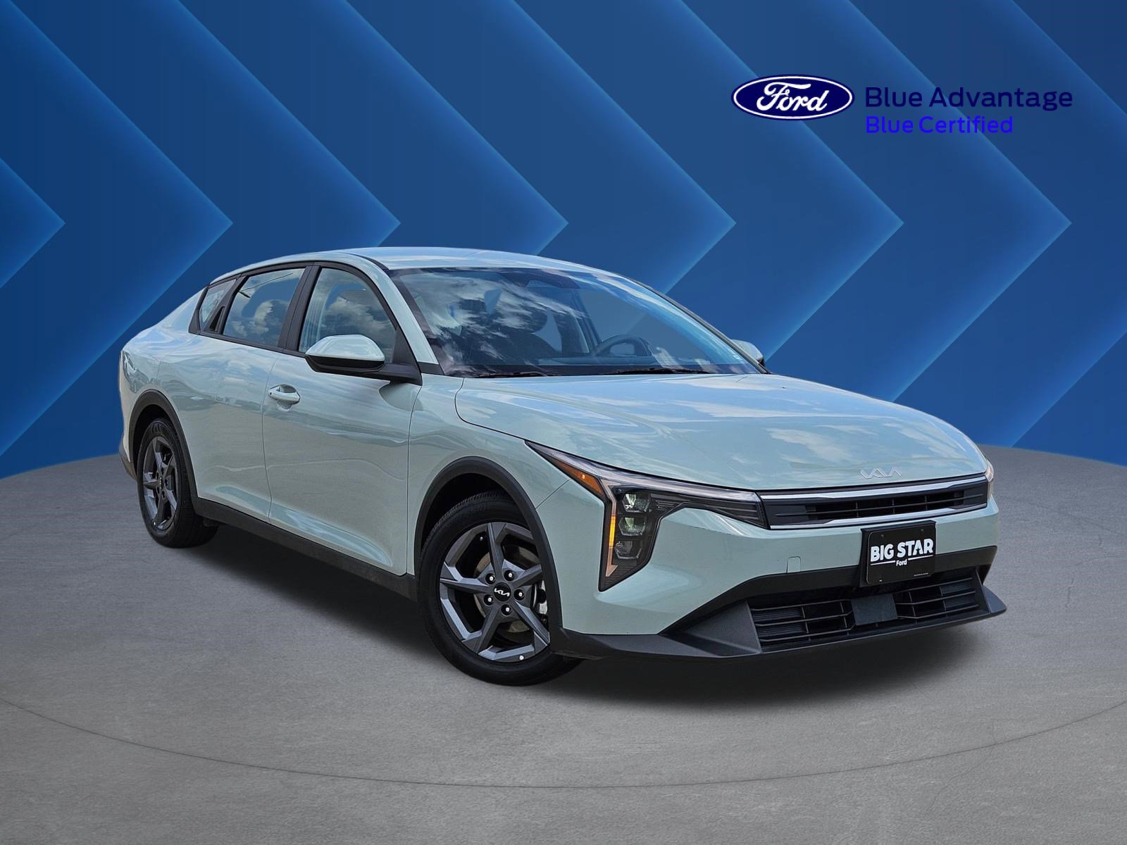 2025 Kia K4 LXS AT's photo