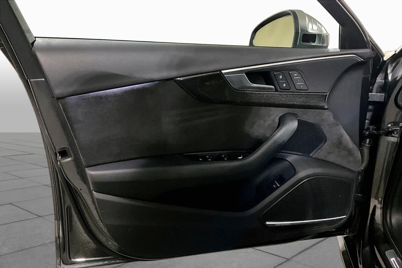 Used 2018 GRAY Audi Premium Plus image 21
