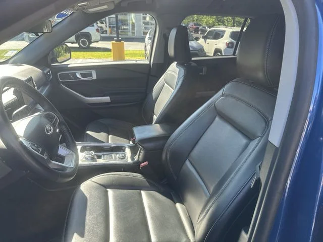 Used 2022 Blue Ford XLT image 15