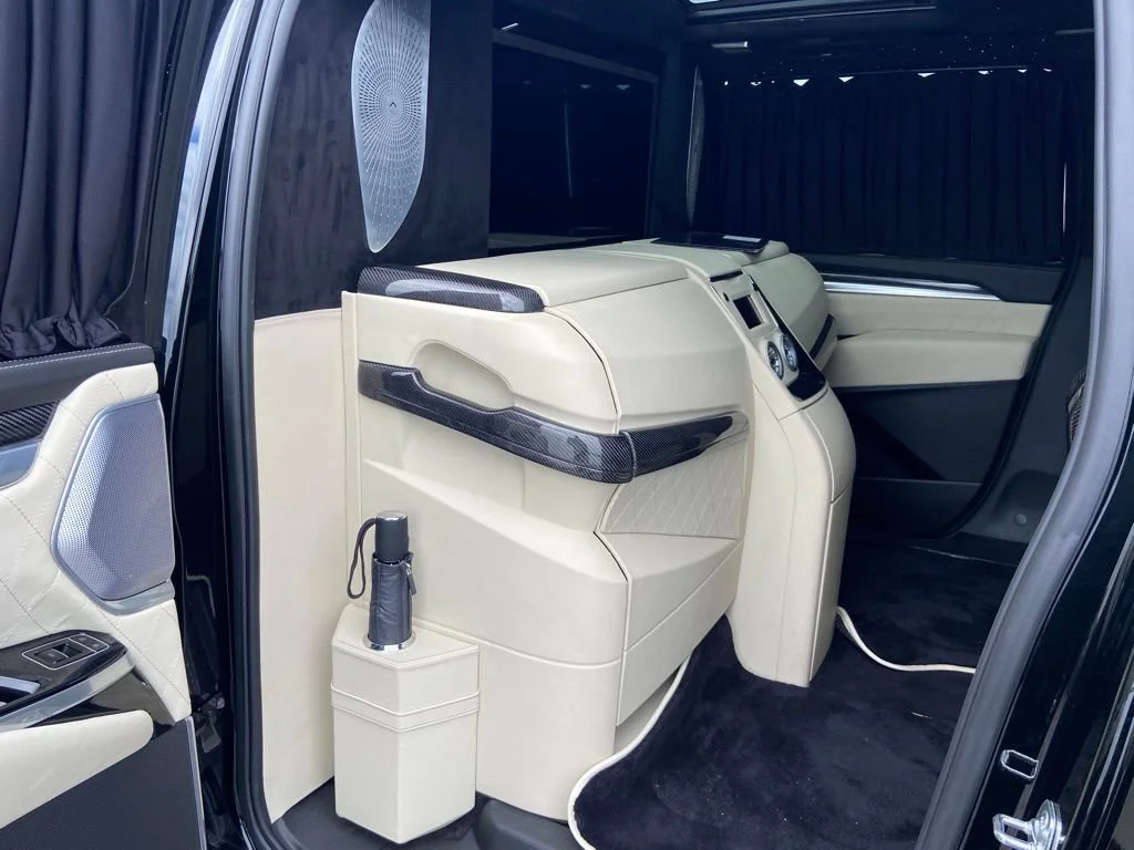 2025 Cadillac Escalade ESV Sport Platinum - Photo 17