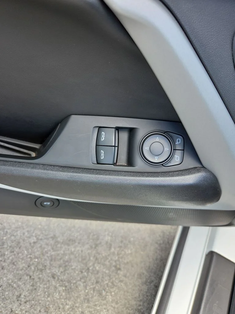 Used 2018 White Chevrolet 1LT image 22
