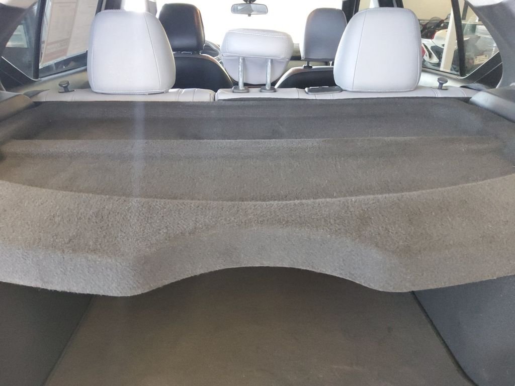 Used 2023 White Nissan SR image 29