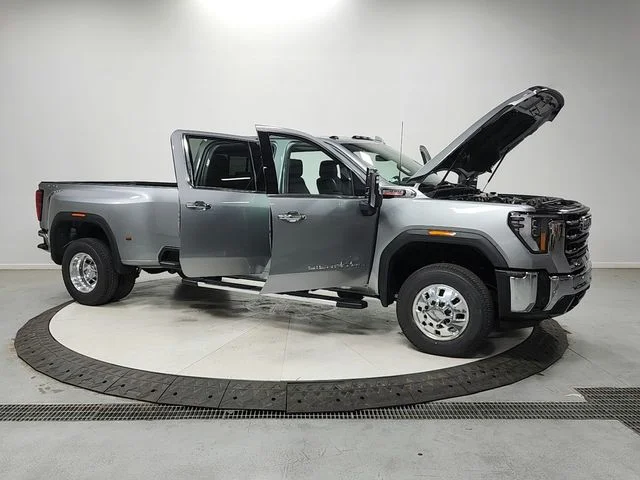 New 2026 Silver GMC SLT image 9