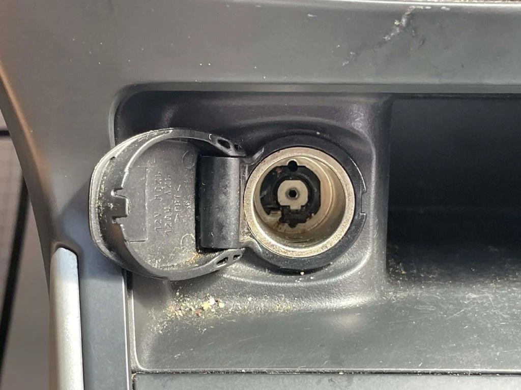 Used 2018 Gray Nissan SV image 22