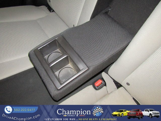 Used 2018 Silver Toyota XLE image 17