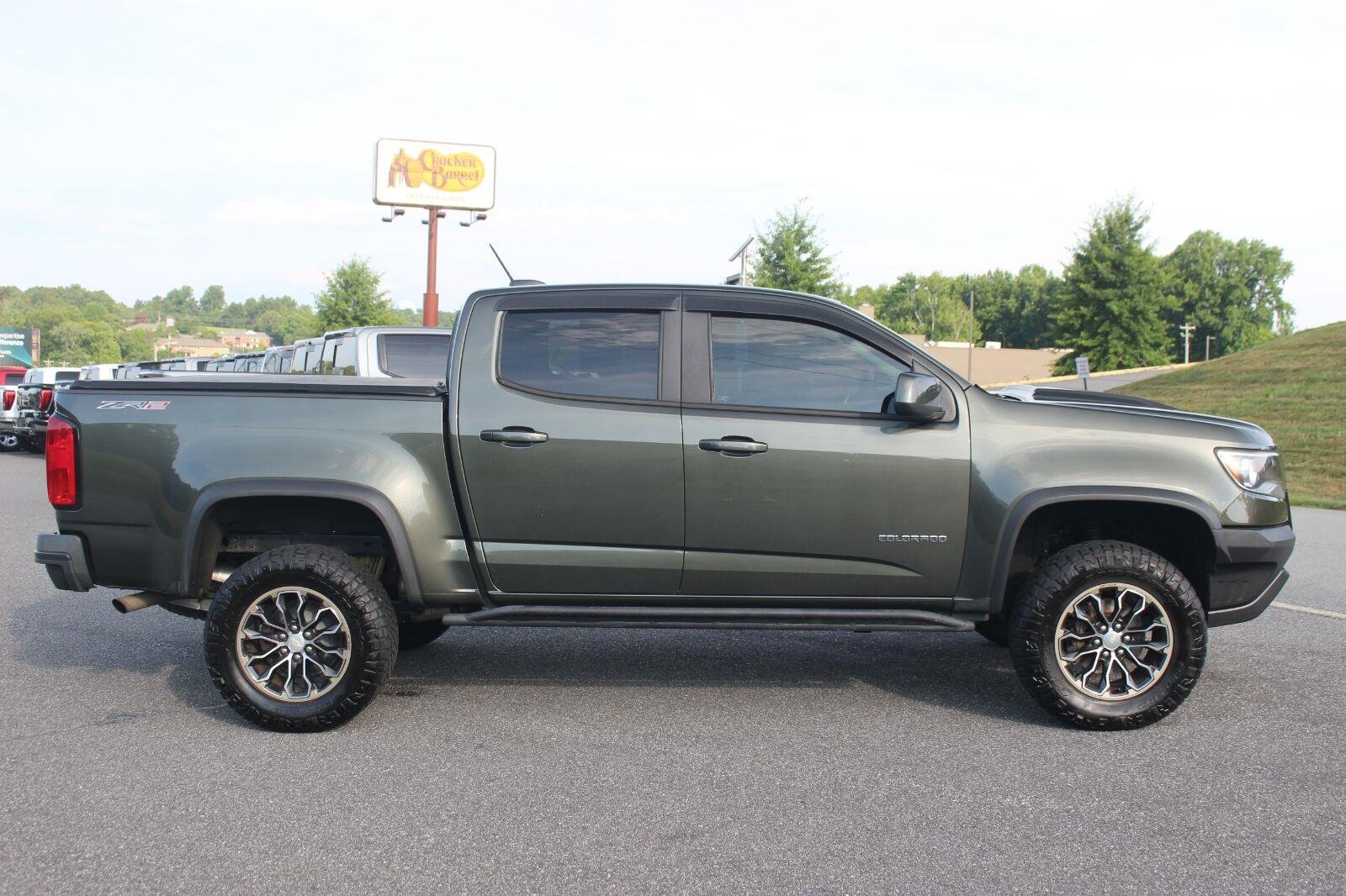 Used 2018 DEEPWOOD GREEN METALLIC Chevrolet 4WD ZR2 image 8