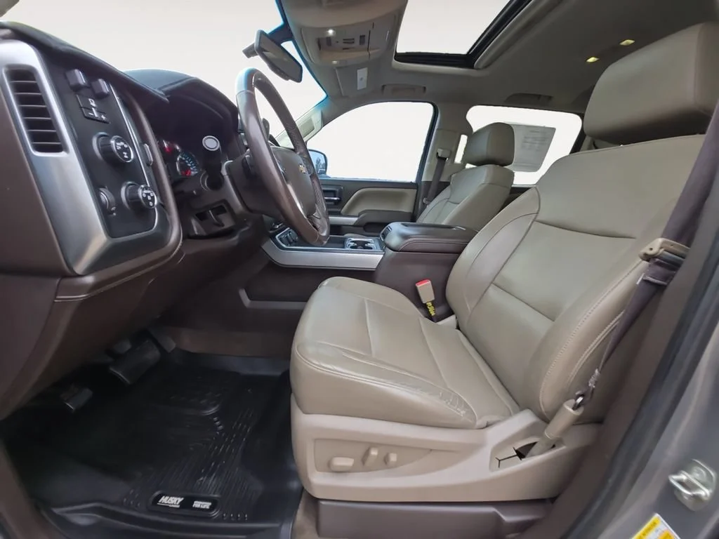 Used 2017 PEPPERDUST METALLIC Chevrolet LTZ image 11