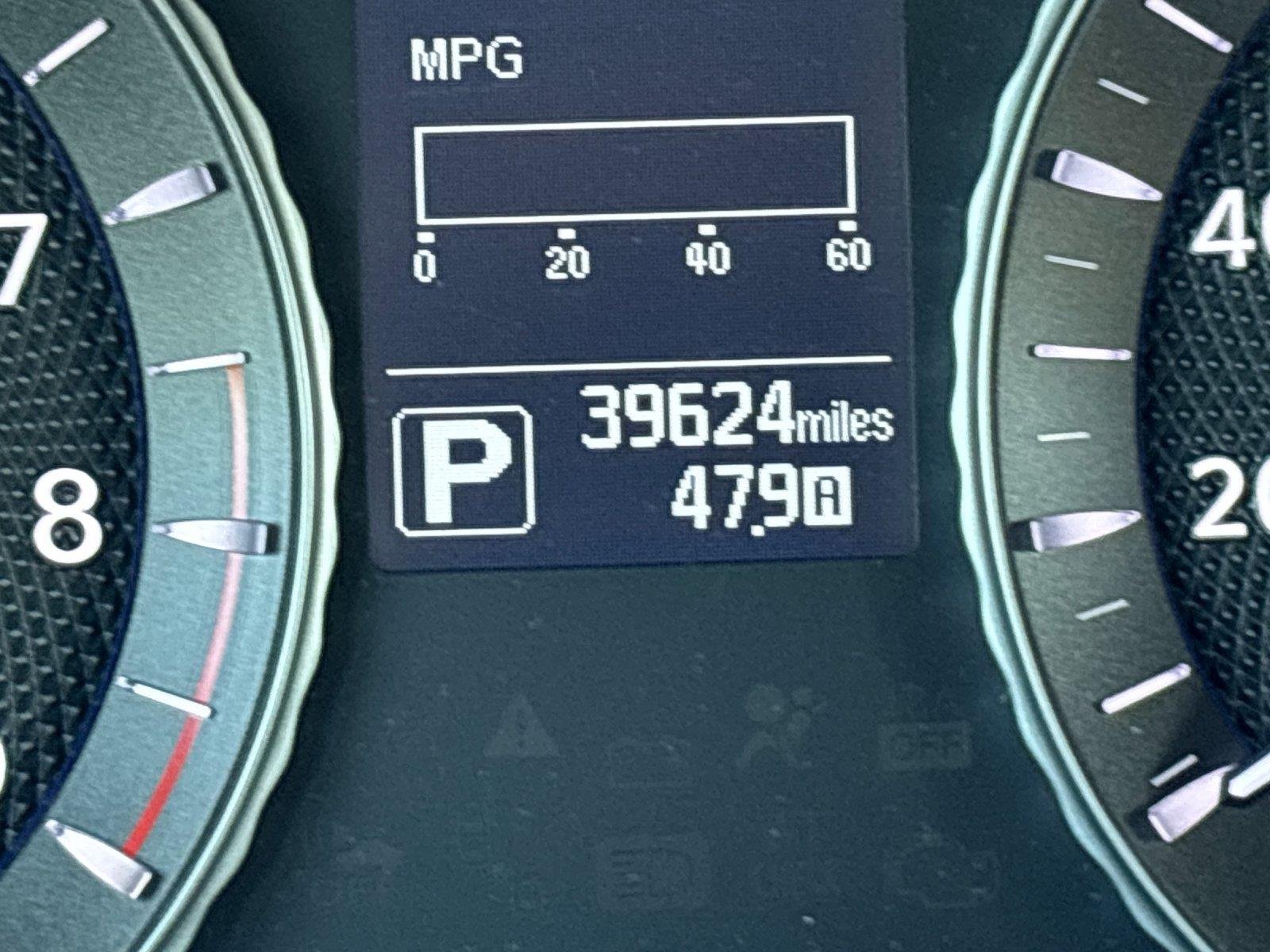 Used 2015 Graphite Shadow INFINITI 3.7 image 22