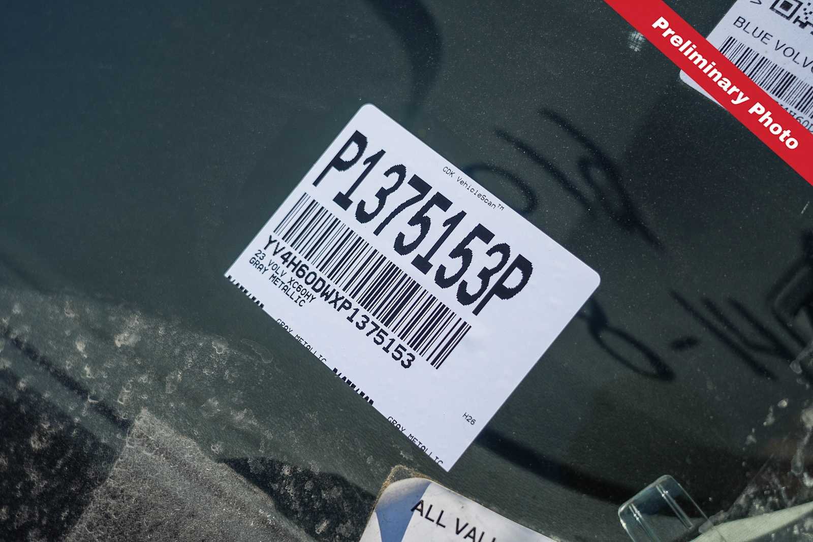 Used 2023 Gray Volvo Plus Dark Theme image 21