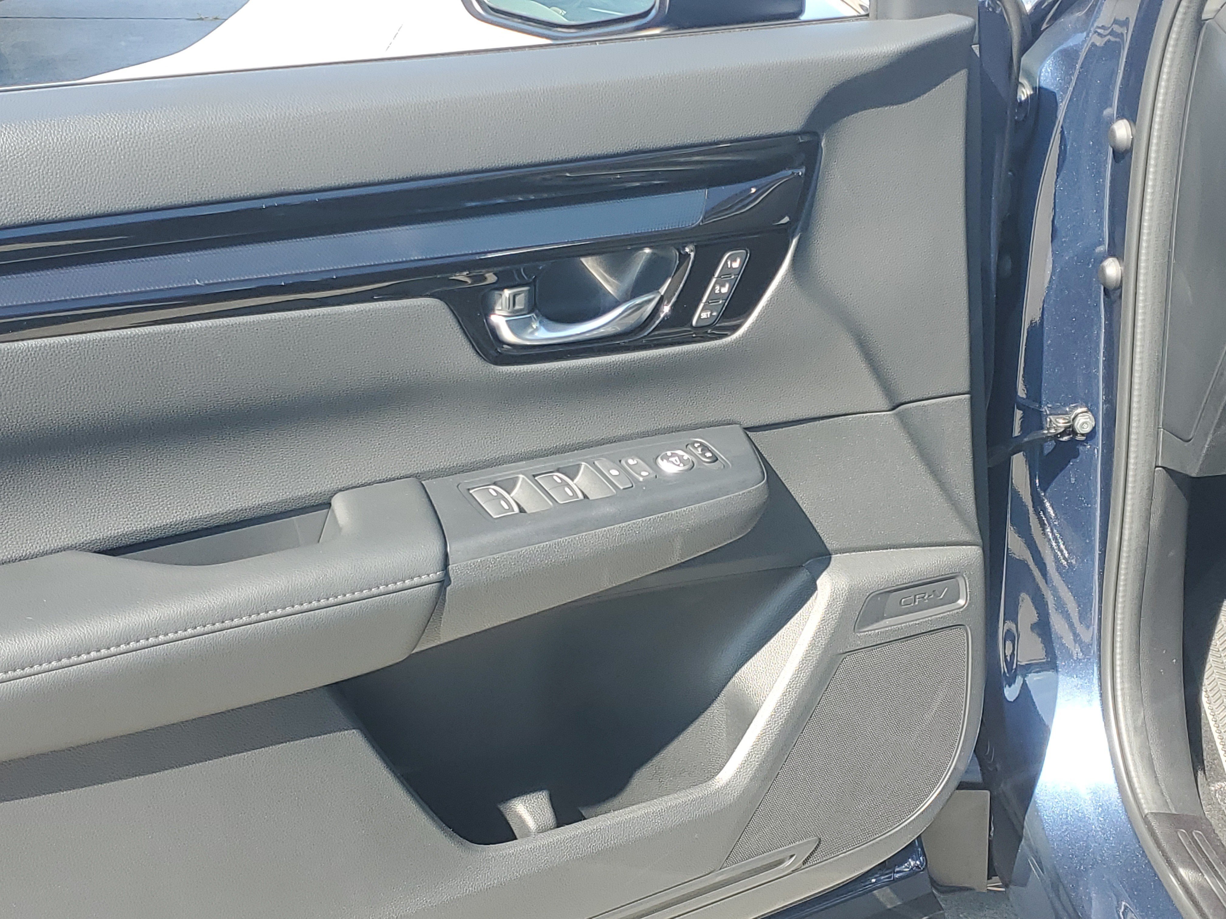 Used 2025 Blue Honda EX-L image 22