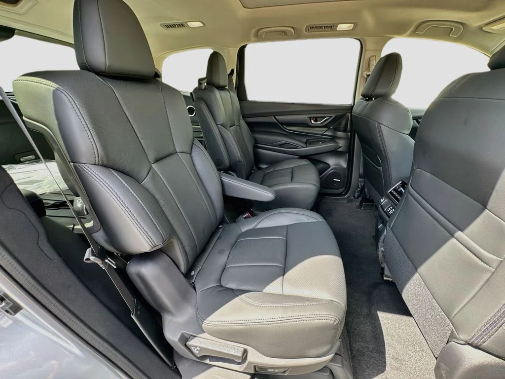 New 2027 Silver Subaru Onyx Edition Touring image 36