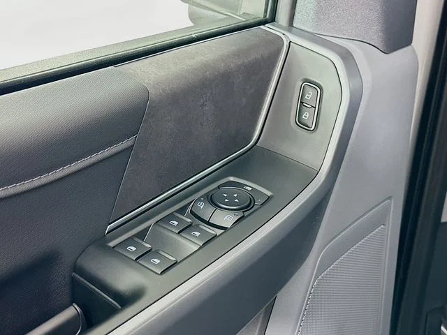 New 2026 Avalanche Ford XLT image 18