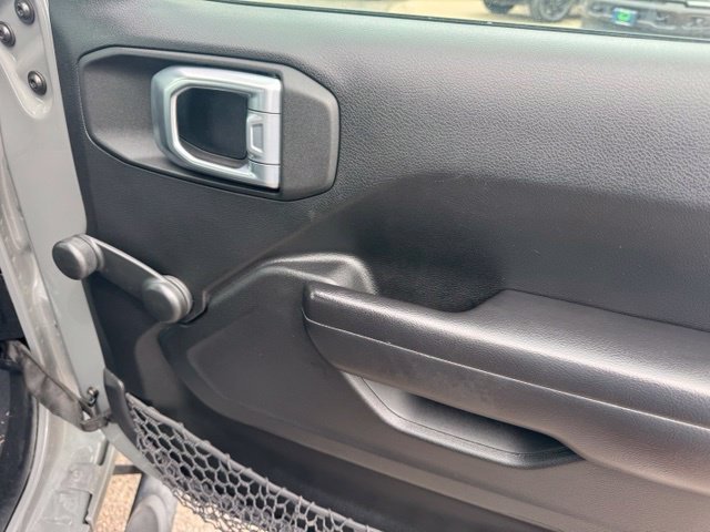 Used 2020 Gray Jeep Sport 4x4 image 23