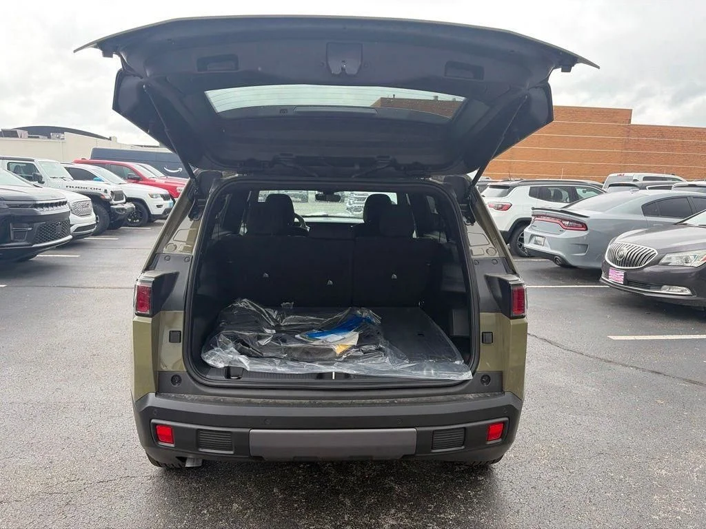 2026 Jeep Cherokee Laredo - Photo 21