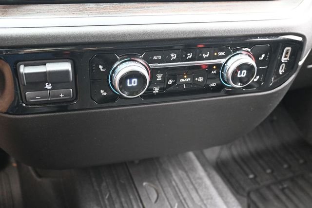 Used 2025 White GMC SLT image 25