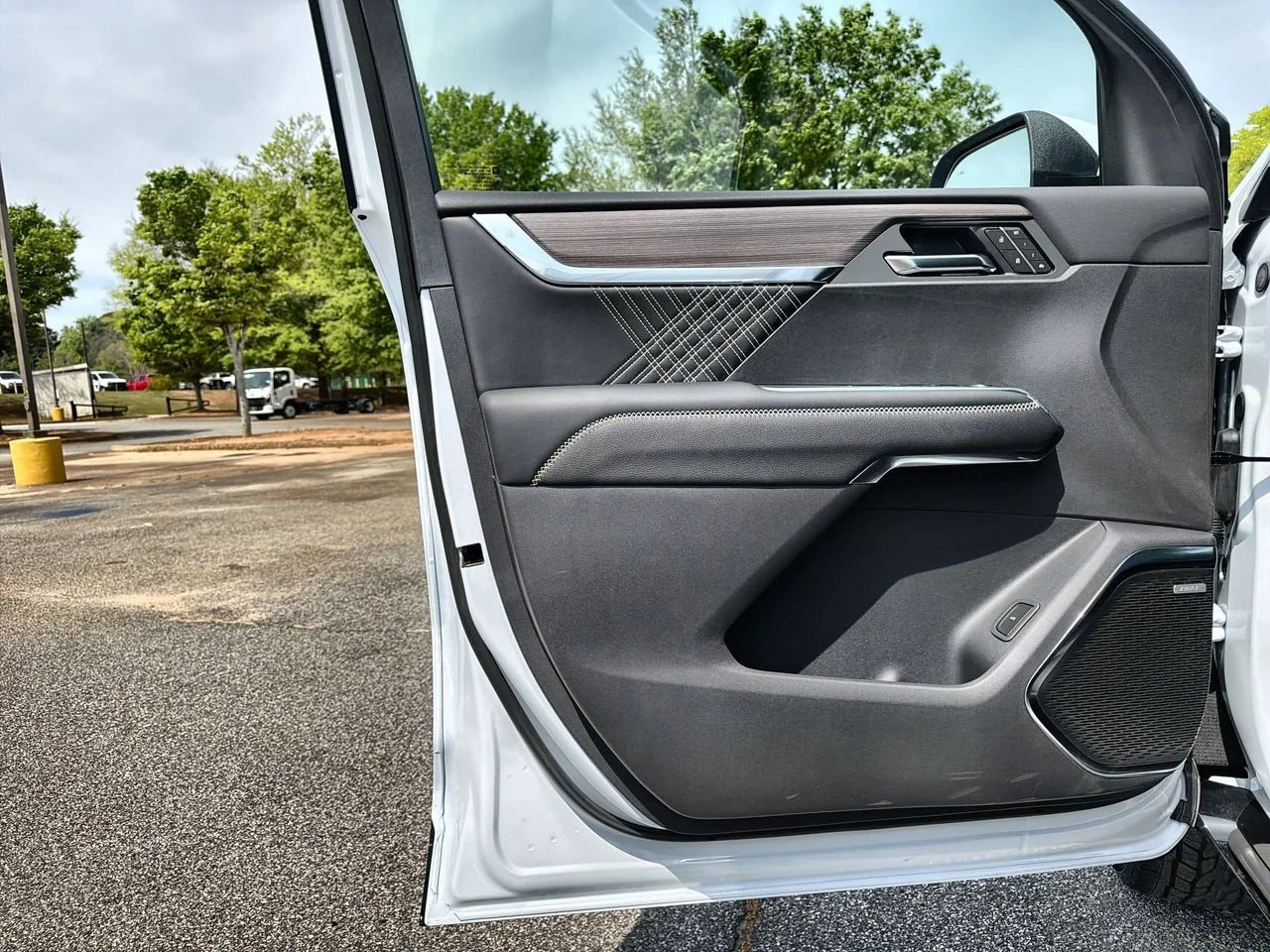 New 2026 Glacier White Tricoat GMC Denali image 18