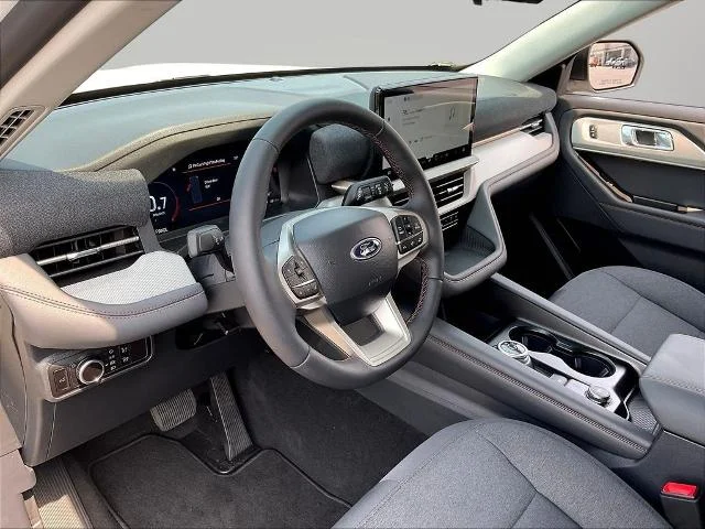 New 2026 Star White Metallic Tri-Coat Ford Active image 43